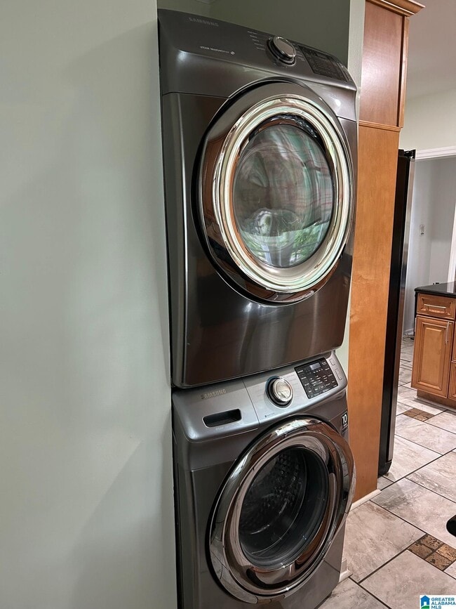 Photo - 1529 1st Ave W