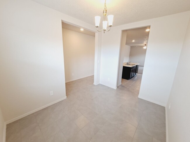 Photo - Beautiful 3 Bedroom 2 Bathroom located in Huning Ranch