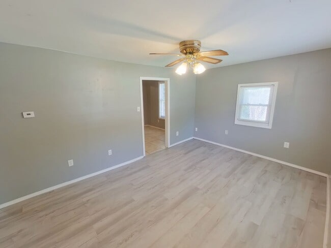 Photo - 1849 S Spruce St