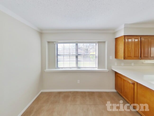 Photo - 7761 Grassland Dr