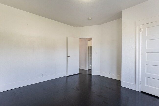 Photo - 1735 Foothill Blvd #A - 3 Beds | 1 Bath Unit 1735-A