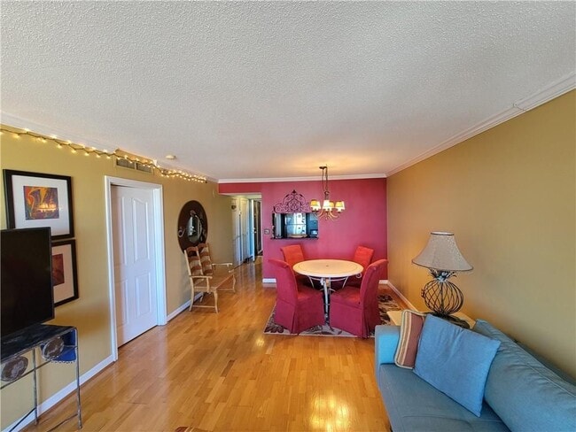 Photo - 2870 Pharr Ct S Northwest