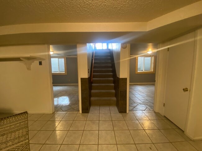 Photo - 345 E 11th St