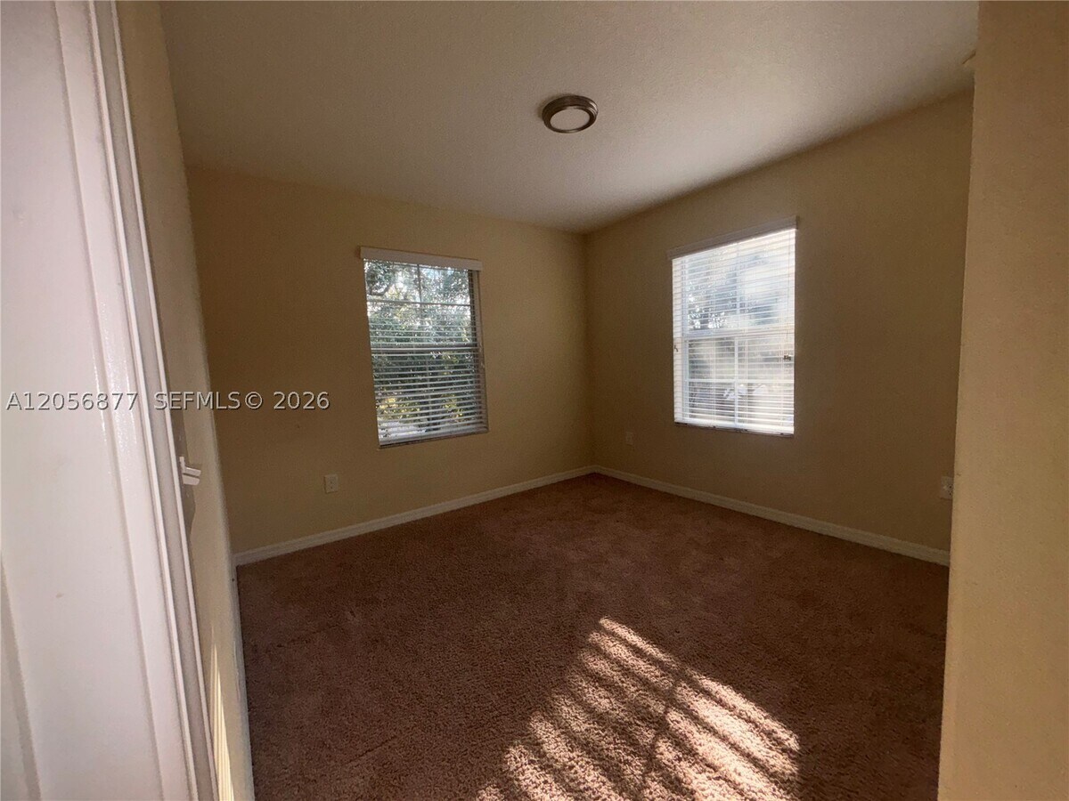 Photo - 360 Carina Cir