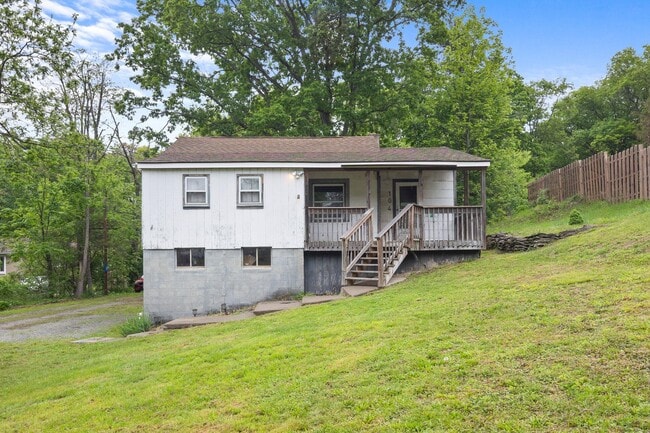 Photo - 104 Smithtown Rd House