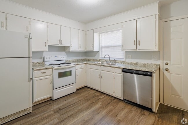 Lionchase Apartments