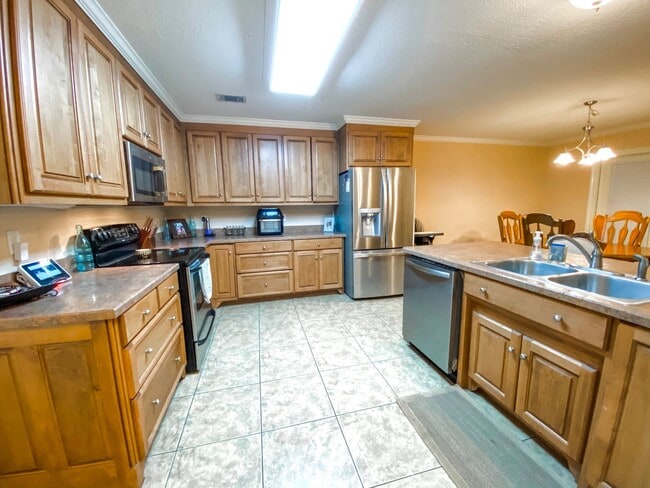 Photo - 3BD/2B Home in Waker Run Subdivision in Lake Park