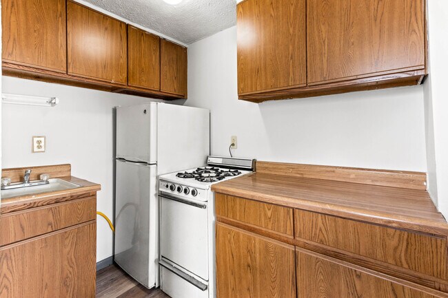 Photo - 2009 Sullivant Ave Unit 2