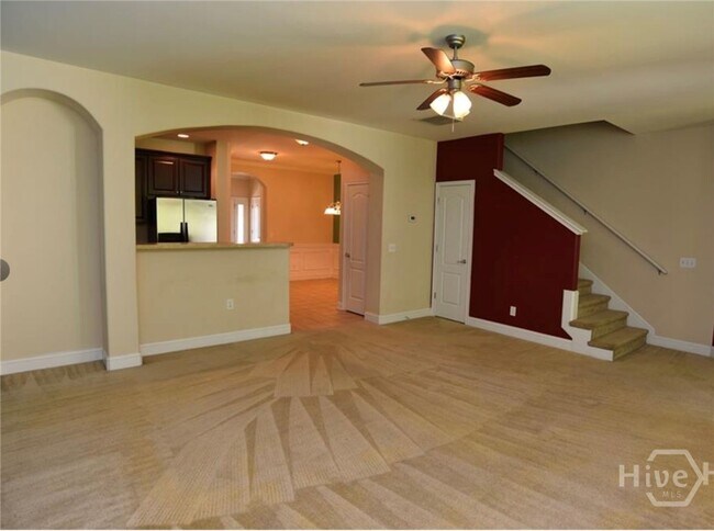 Photo - 220 Durham Park Way