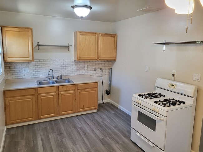 Photo - 4092 Green Ave