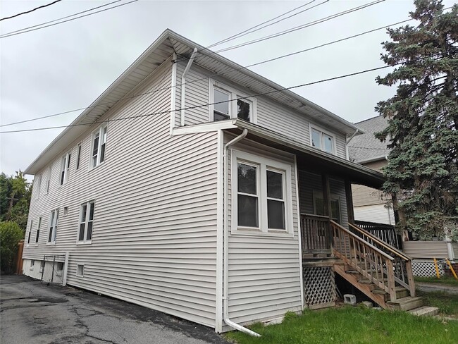 Photo - 372 Mansion St Unidad 2E Rental