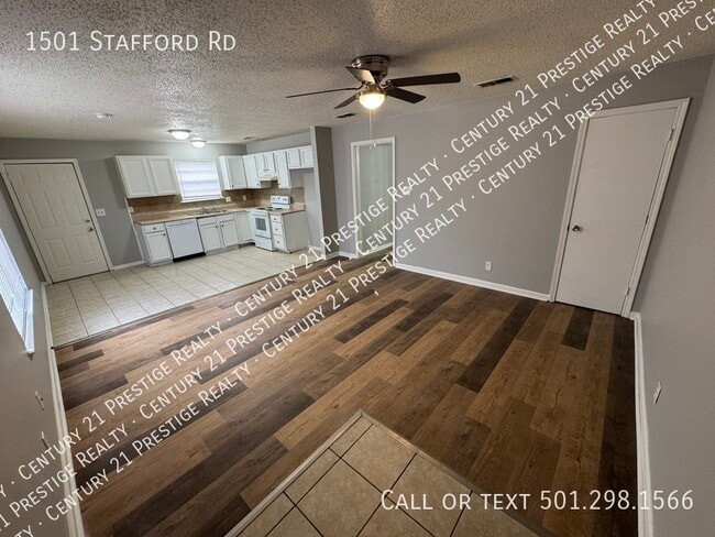 Photo - 1501 Stafford Rd