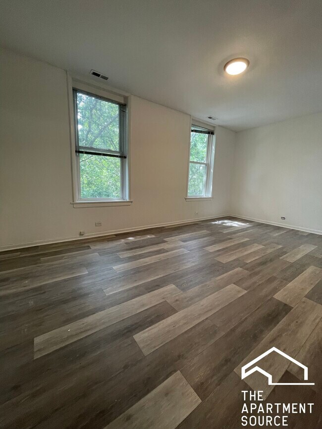 Photo - 1844 W Henderson St Unit TH