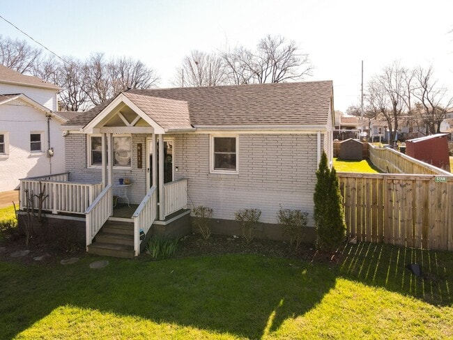 Photo - **RENOVATED COTTAGE IN THE NATIONS WITH AN...