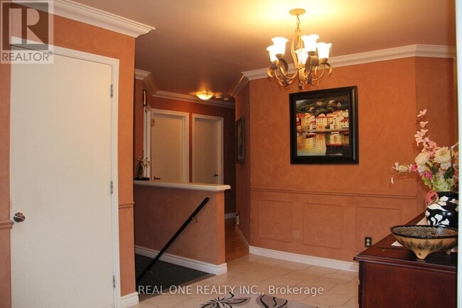 Photo - 1019 Aldersbrook Rd