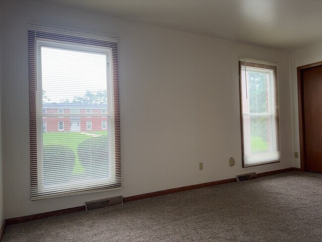 Photo - 418 Beloit St Unit 9