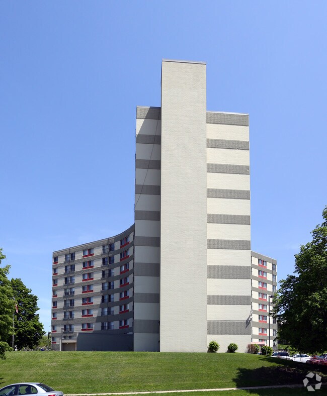 Photo - Royal View Manor