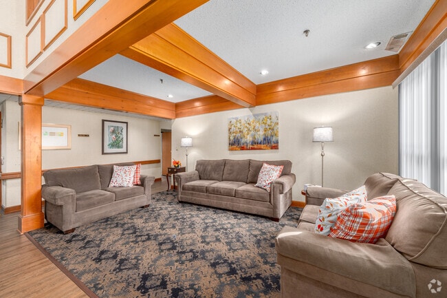 Lobby Lounge - The Northridge