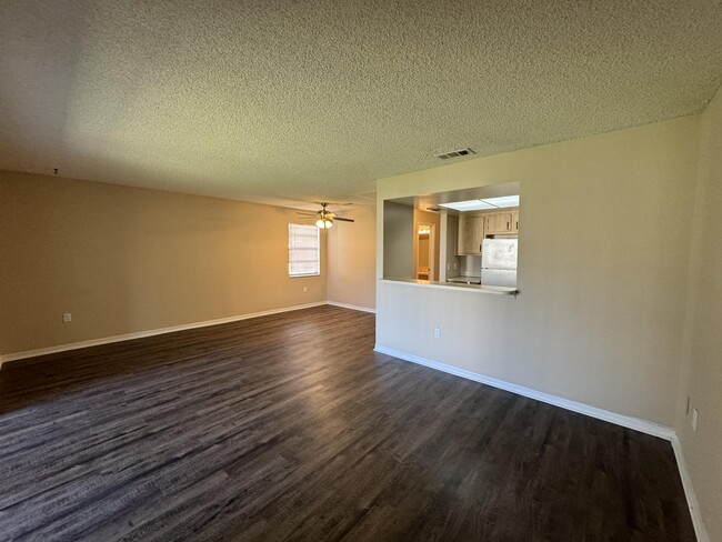 1058 Mollie Ln