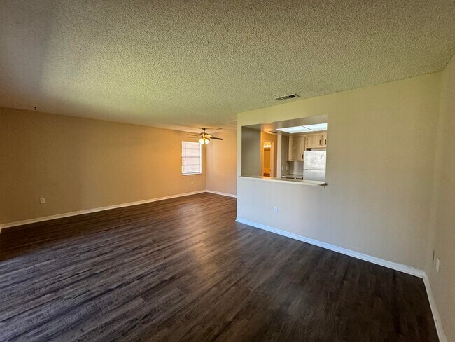 Photo - 1058 Mollie Ln