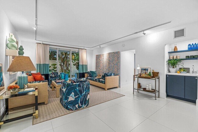 Photo - 226 Brazilian Ave Unit 1a