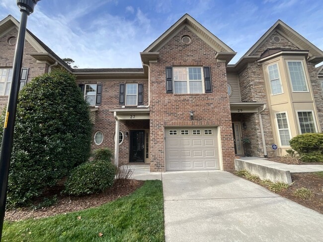 Building Photo - Immaculate 3 bedroom/2.5 bathroom in Tanner Woods!