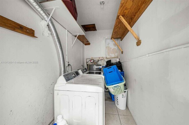 Photo - 600 SW 10th St