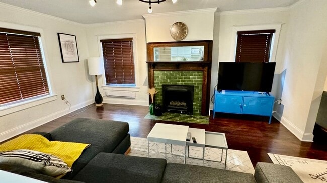 Building Photo - 3618 Pennsylvania Ave Unit 3618-2