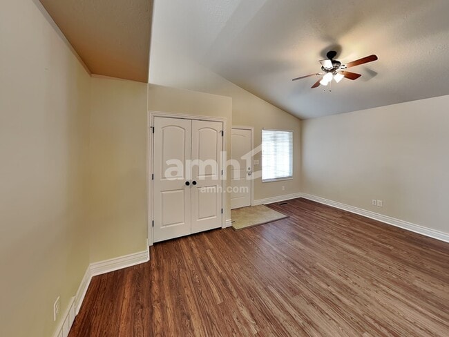 Photo - 1604 Shadow Dr