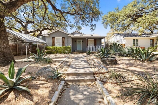Building Photo - 1318 Bonham Terrace Rental
