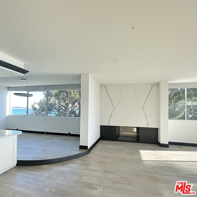 Photo - 17366 Sunset Blvd Unit 105