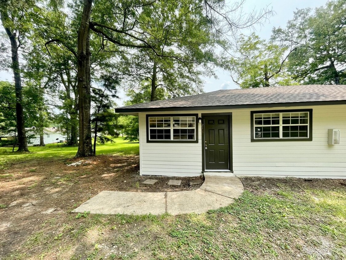1 Bedroom/1 Bath Duplex Unit Available for... - 1 Bedroom/1 Bath Duplex Unit Available for...