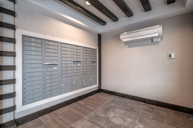 Photo - 25 High St Unit 307