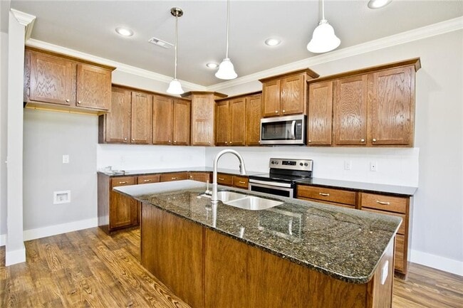 Photo - 207 Alder St