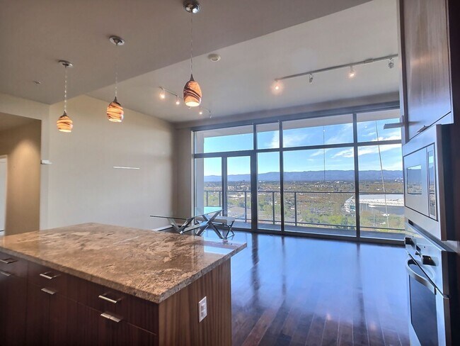 Photo - Stunning 2 Bedroom Penthouse Condo with Sp... Unit 2207