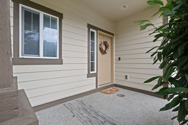 Photo - Well maintained 4 bedroom 2.5 bath home in Olympia School District.