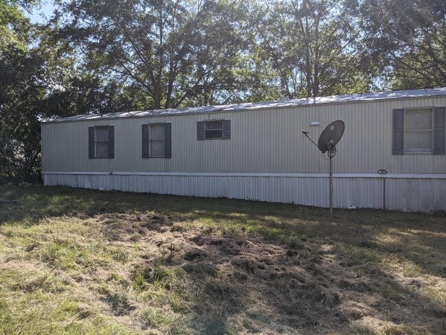Photo - 415 Green Oak Rd