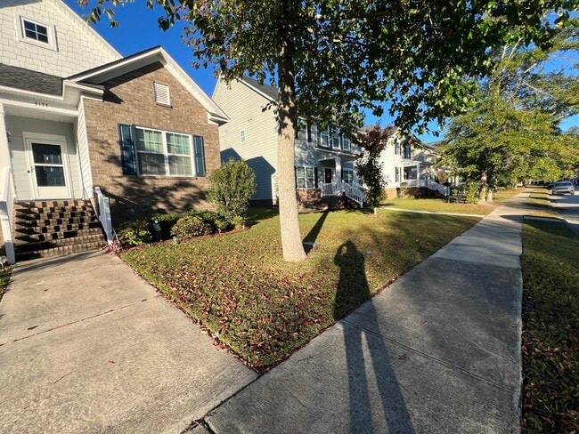 Photo - 3177 Mayflower Ln