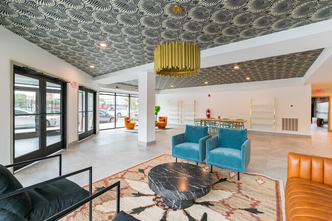 1201 W Girard Ave