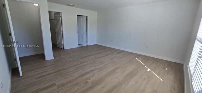 Photo - 1509 Sara Ave S