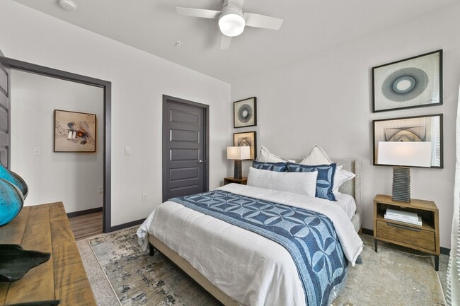 Photo - Windsor Apartments