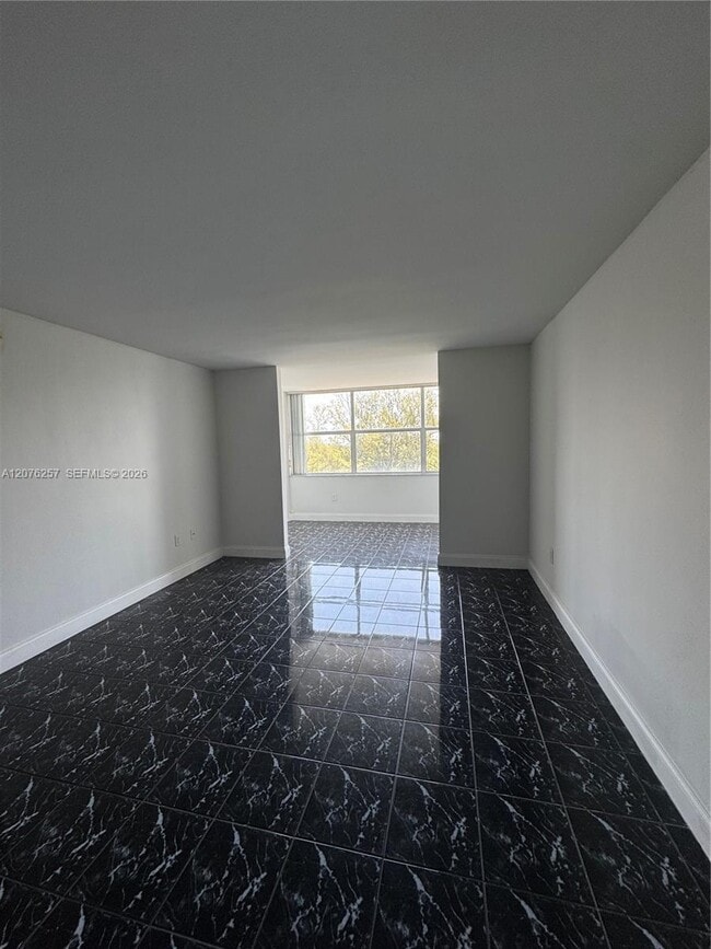 1300 NE Miami Gardens Dr Unit 803E