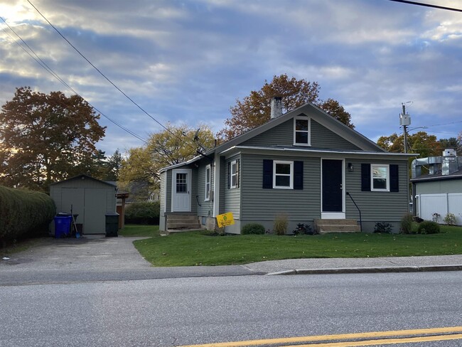 Building Photo - 1354 River Rd