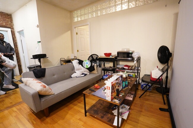 Photo - 40 Anderson St Unit 1