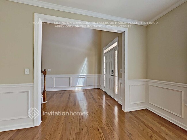 Photo - 100 Tudor Way