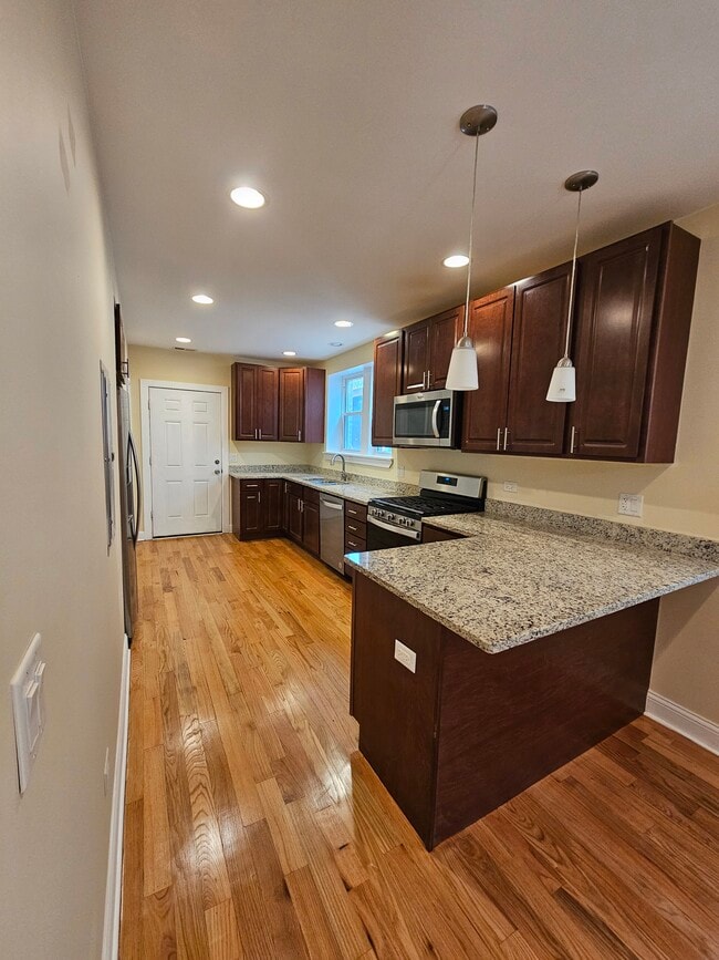 Photo - 6317 N Washtenaw Ave Unit #3