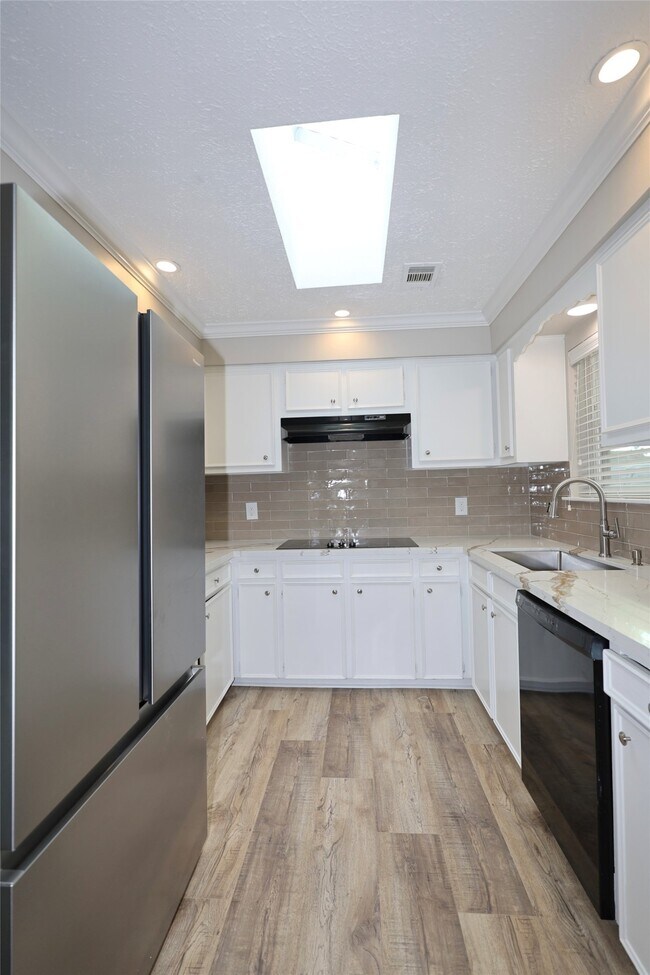 Photo - 3019 Jenny Dr