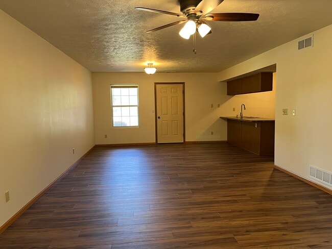 5515 Tall Pines Pky Unidad 1