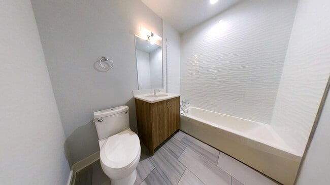 Unit 401 - bathroom