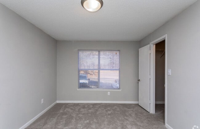 The Oakley Apartments apartments — community photo